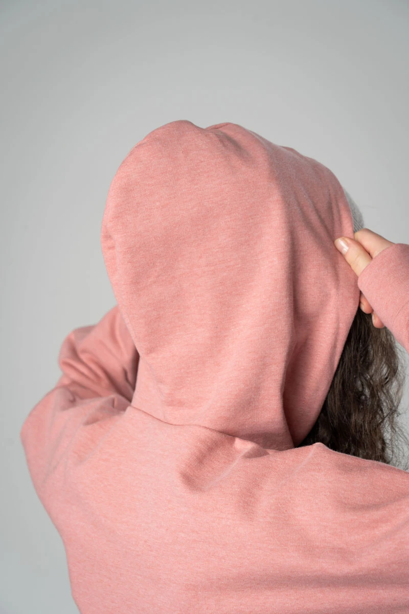 Hoodie für Damen aus Baumwolle in Rosa Detailansicht Kapuze von hinten