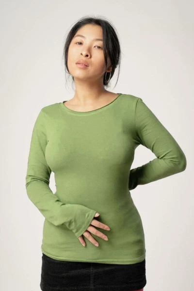 Langarmshirt aus Biobaumwolle für Damen in Hellgrün Frontansicht