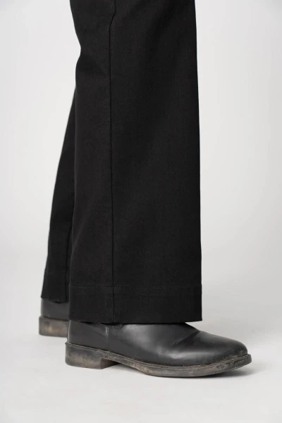 Schwarze Wide Leg Hose aus Baumwolle für Damen Detailansicht Hosenbein