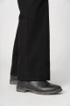 Schwarze Wide Leg Hose aus Baumwolle für Damen Detailansicht Hosenbein