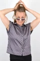 Bluse "Charlotta" Kurzarm - grau mit weissen Polka Dots