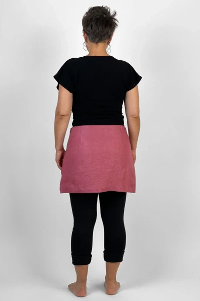Minirock in Altrosa strukturiert mit seitlichen Reißverschluss Rückansicht