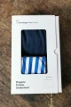 KnowledgeCotton Apparel Unterhose - 2er-Pack Trunks Bio in blau weiß gestreift & navy originalverpackt von vorne