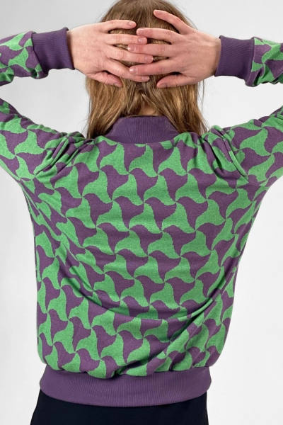 Pullover "Ewe" für Damen grün lila Retromuster Ansicht Front
