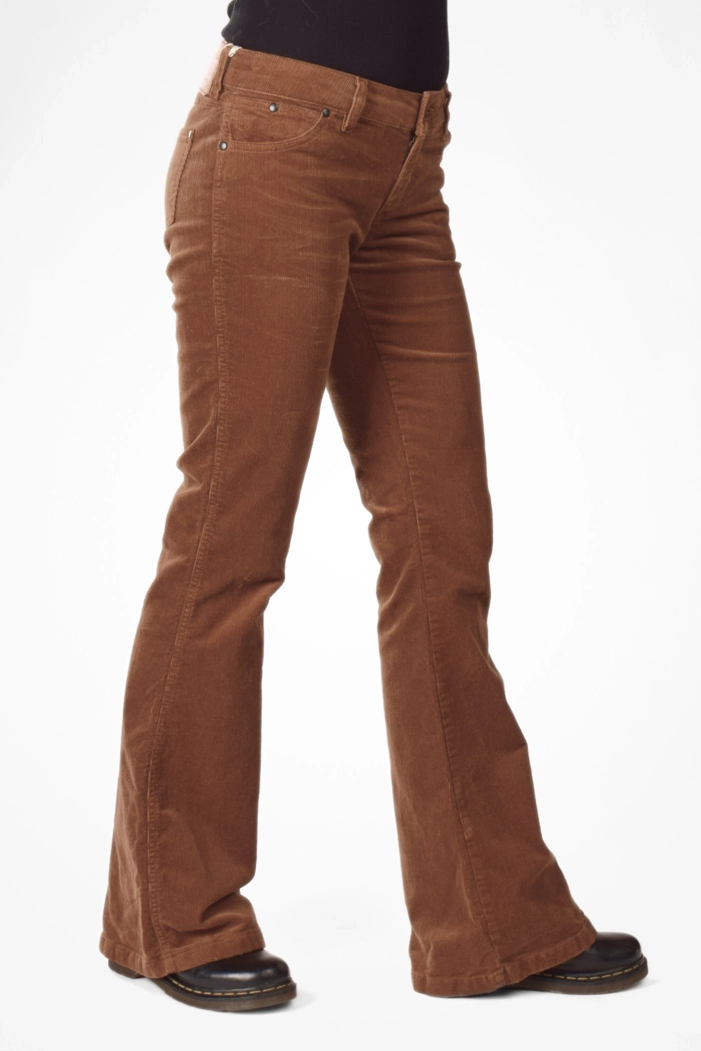 Bootcut Hose für Damen aus Cord hellbraun - Low Waist - Wally