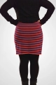Kurzer Stretch Rock Blau/Rot Streifen Nickisamt - fair produziert - Ansicht Outfit von hinten