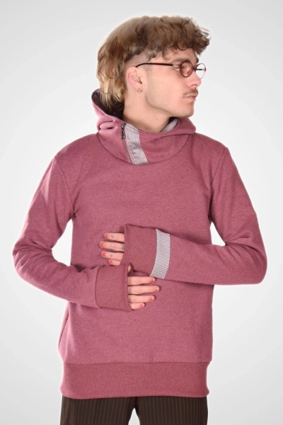 Frontansicht eines Kapuzenpullis in Altrosa von Potatoes mit herunterliegender Kapuze