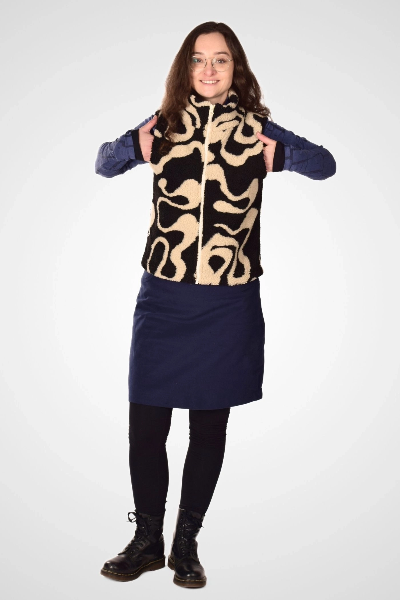 Damenweste "Maja" mit klarer Silhouette, frontal dargestellt