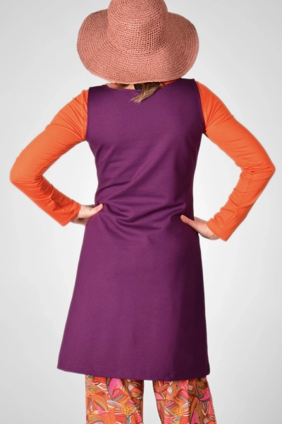 Kleid "Brenda" in Cassis - Frontansicht