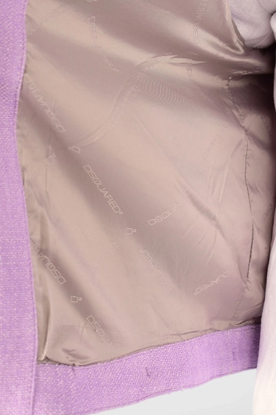 Detailaufnahme des Innenfutters von Weste "Stefano" in Flieder