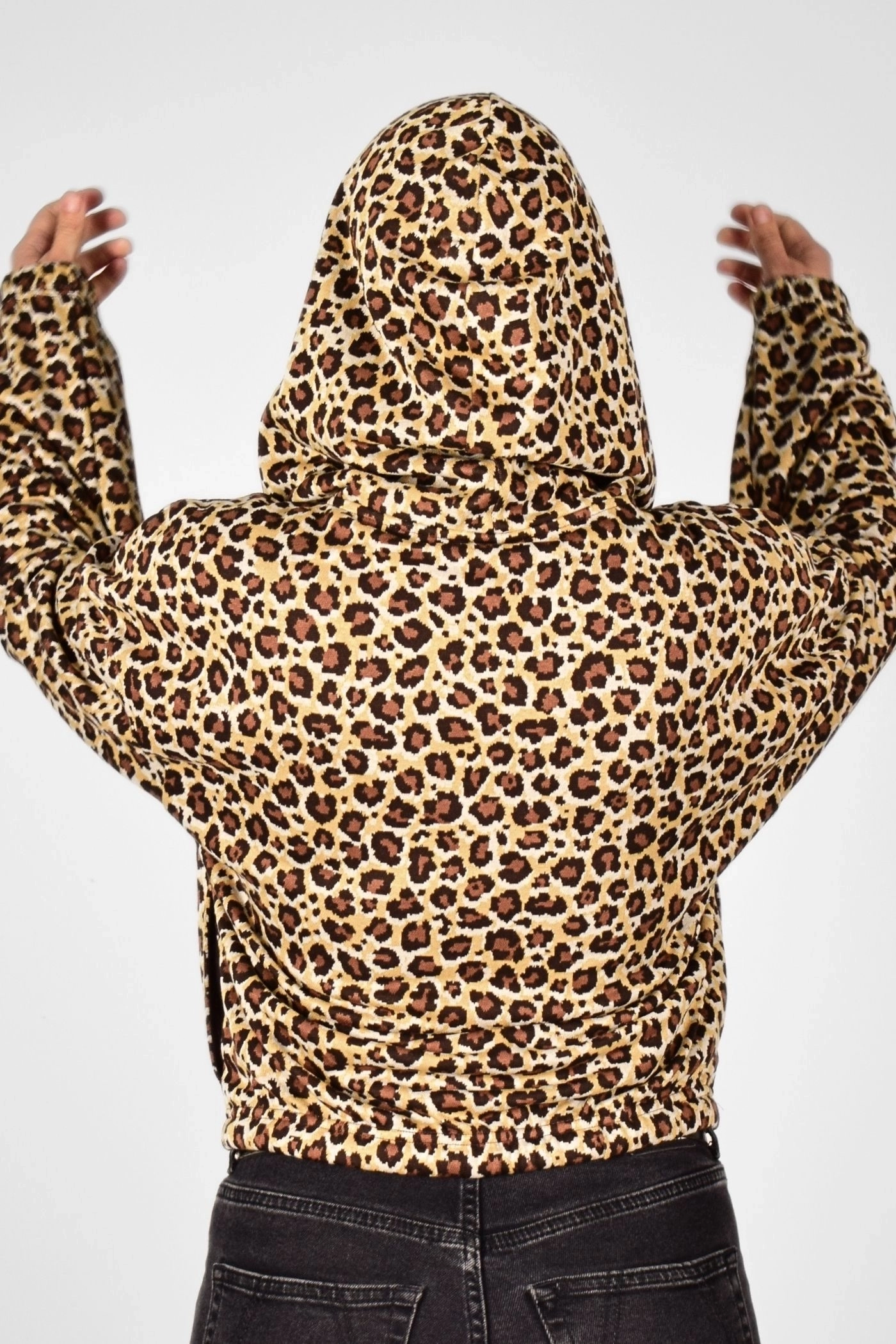 Kurze Jacke für Damen – Leo mit Kapuze – Potatoes