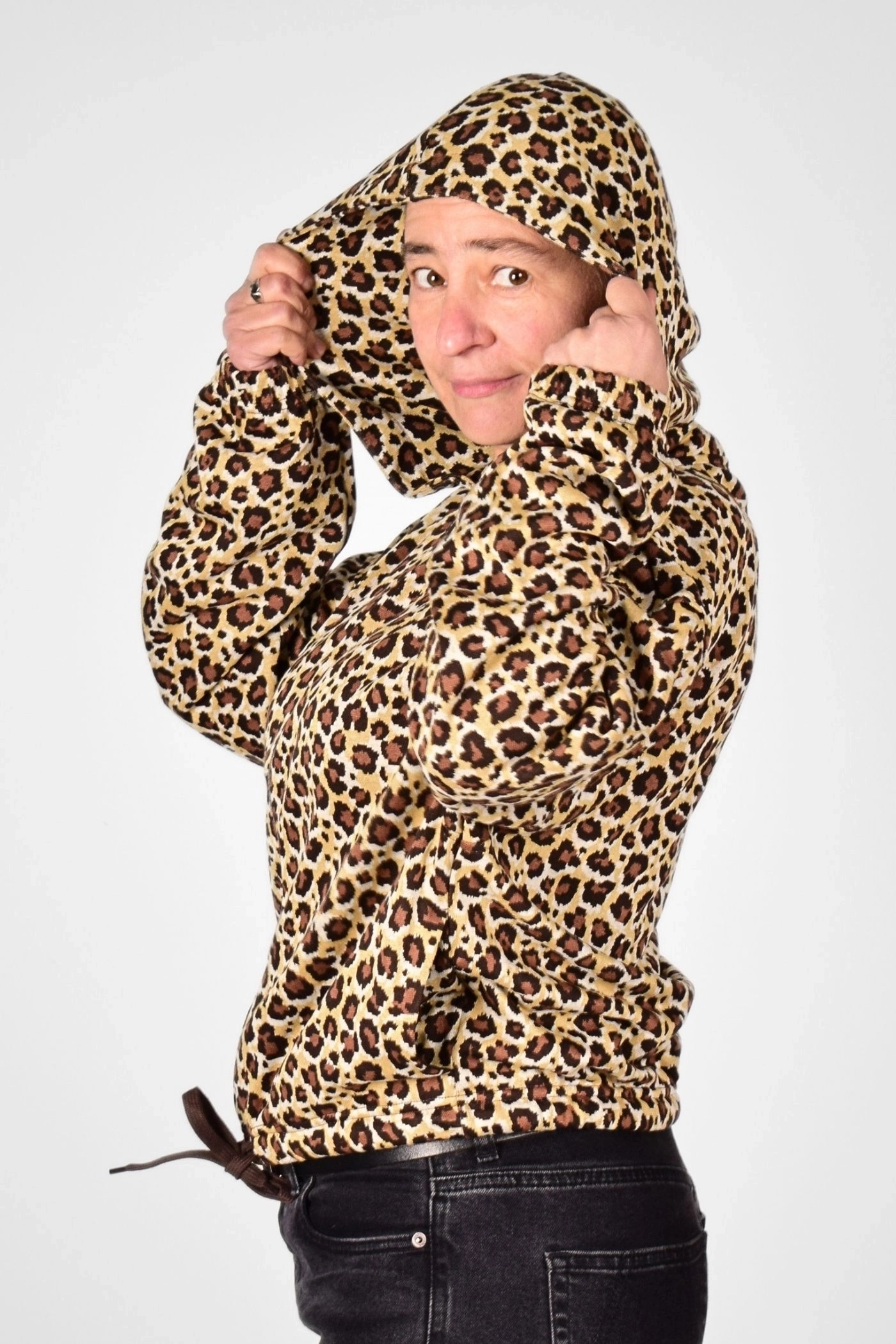 Kurze Jacke für Damen – Leo mit Kapuze – Potatoes