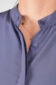 Detail der Knopfleiste von Bluse "Djamila" aus Rayon mit halben Arm in Taubenblau