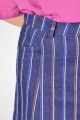 Detailansicht hinten von Minirock "Rabea" im gestreiften Denim Blau