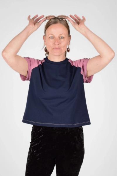T-Shirt Sista Bio Raglan - dunkelblau rosa