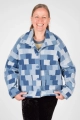 geschlossene Jeansjacke "Mirri" im karierten hellblauen Design von vorn