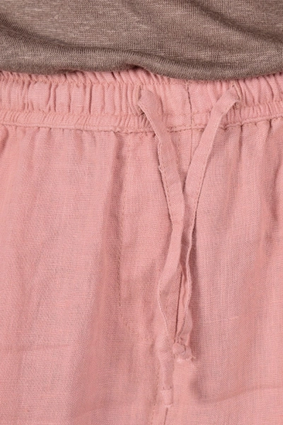 Detailansicht der vorderen Kordeln von Joggpants "Candys" aus Leinen in altrosa