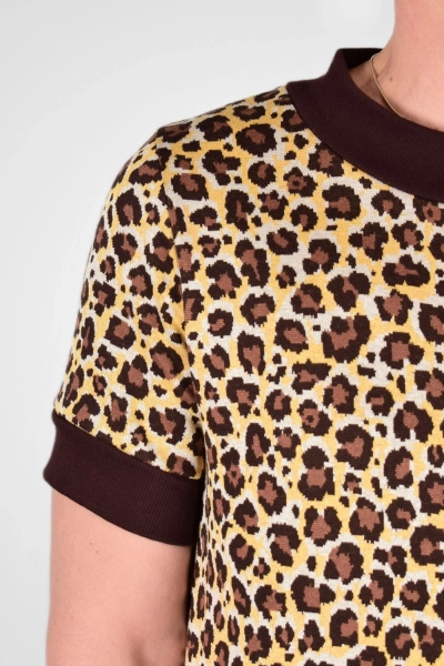 Detail vom Ärmel von Kleid "Benita" aus Viskose mit Leo Muster