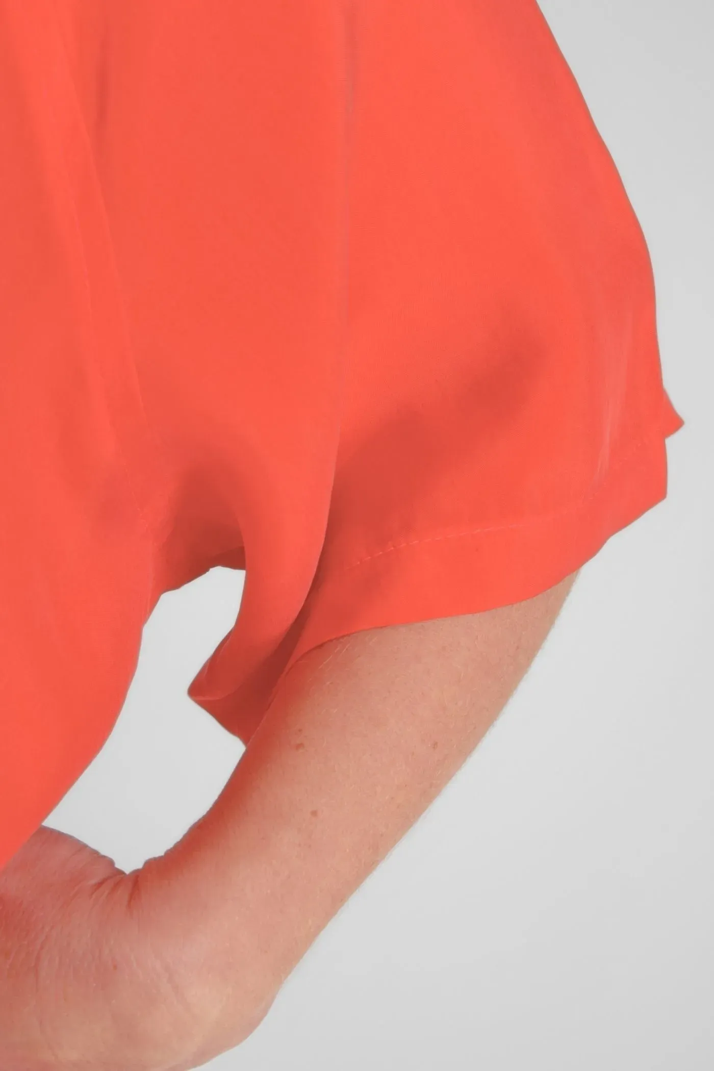 Rotes Oversize Shirt für Damen – Cupro & Rundhals – Potatoes