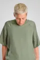 Grünes Oversize Shirt für Damen – Cupro & Rundhals – Potatoes