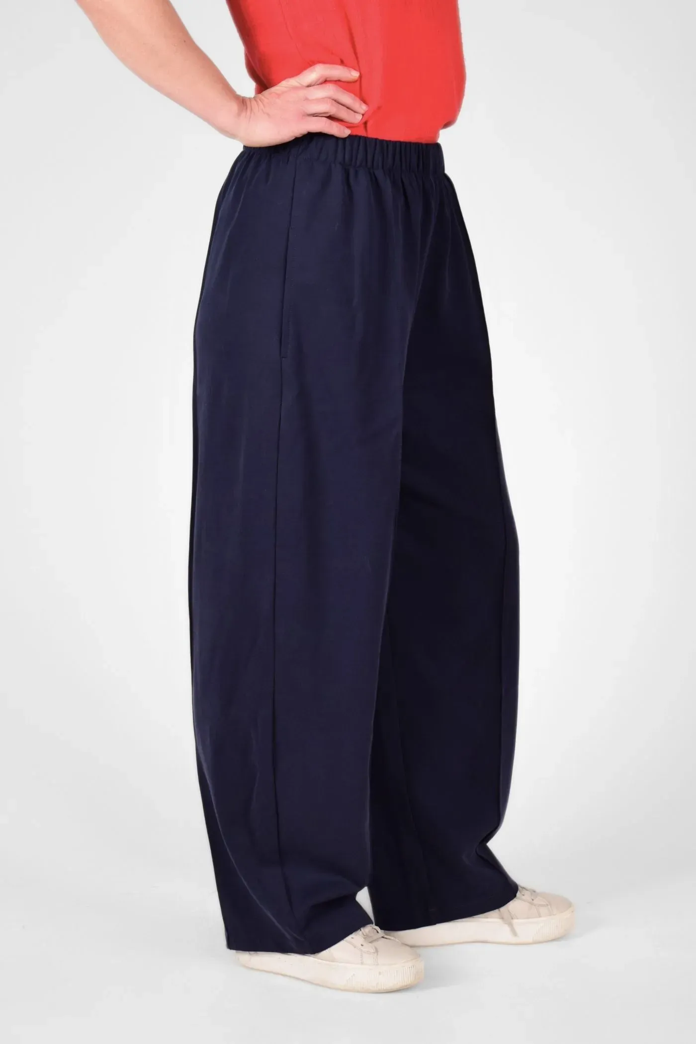 Weite Unisex-Schlupfhose aus Modal in Blau - Slow Fashion