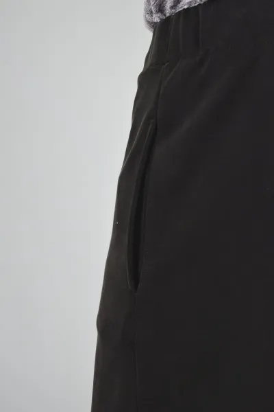 Weite Unisex-Schlupfhose aus Modal in Schwarz - Slow Fashion
