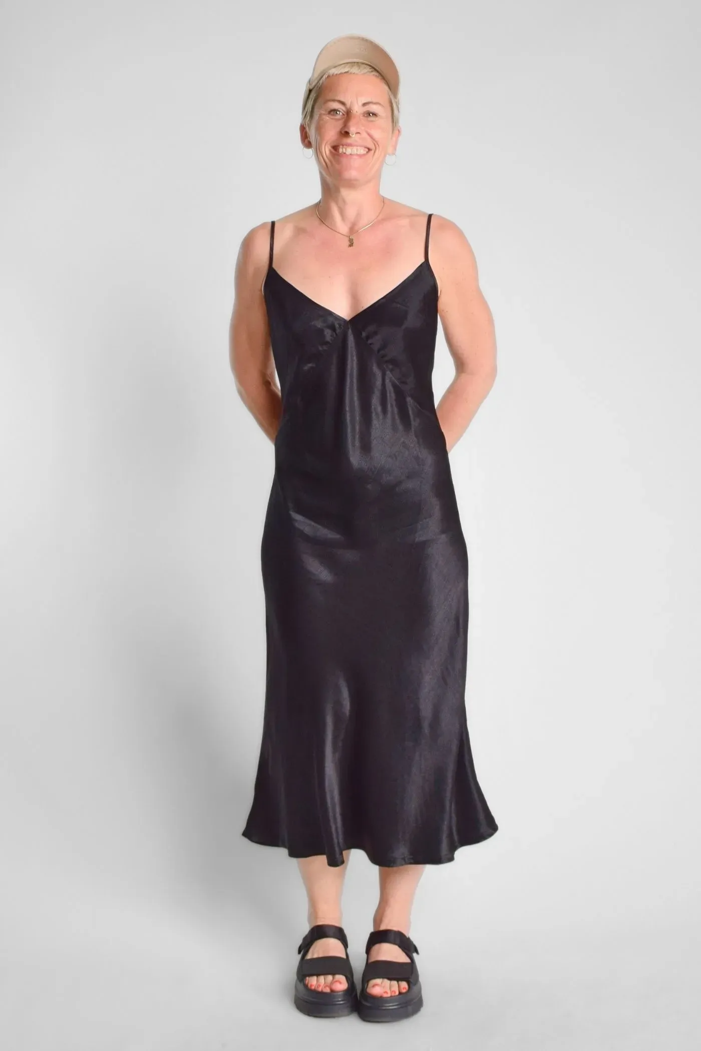 Langes A-Linien Kleid aus Viskose - schwarz - Potatoes