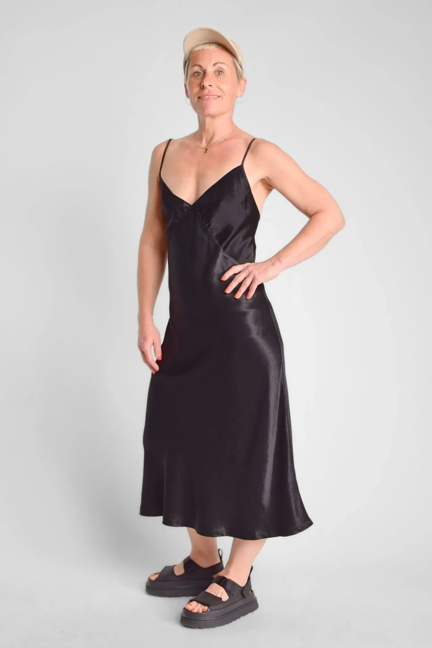 Langes A-Linien Kleid aus Viskose - schwarz - Potatoes