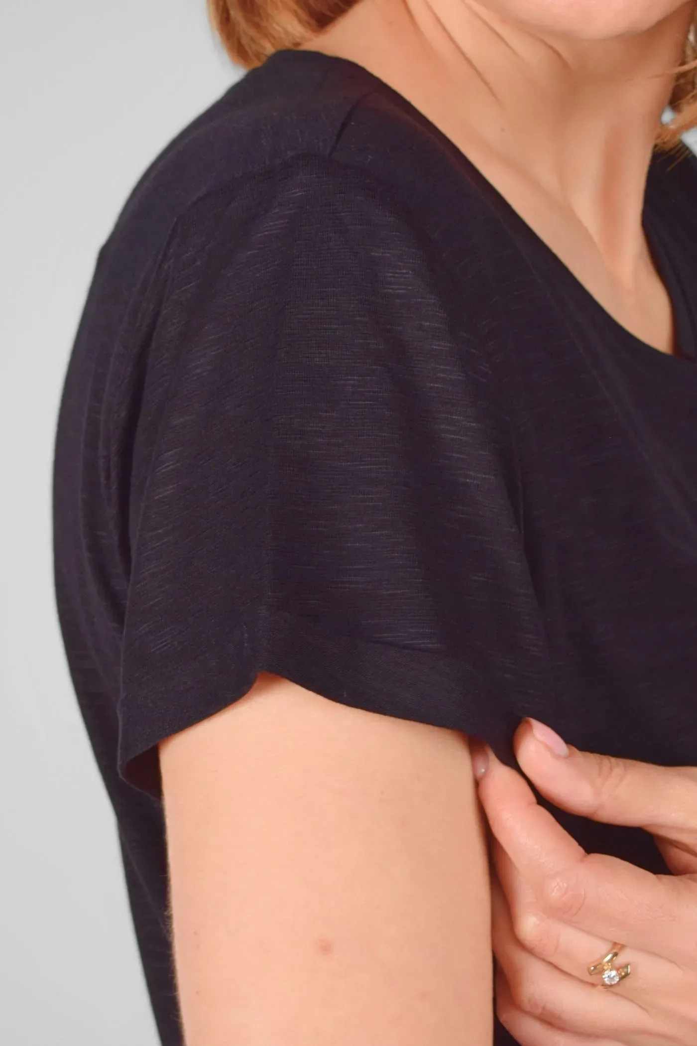 Viskose Top für Damen in Schwarz - fair produziert - Potatoes