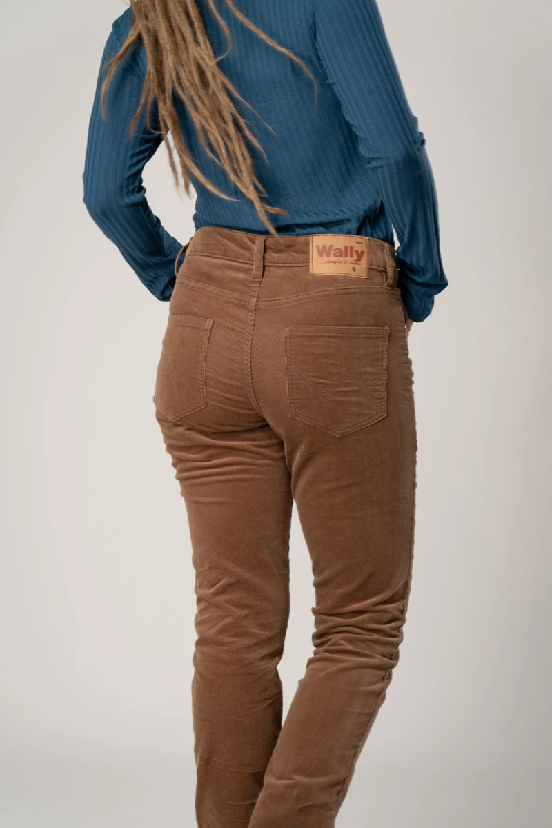 Cordhose für Damen Straight Leg Hellbraun seitliche Rückansicht