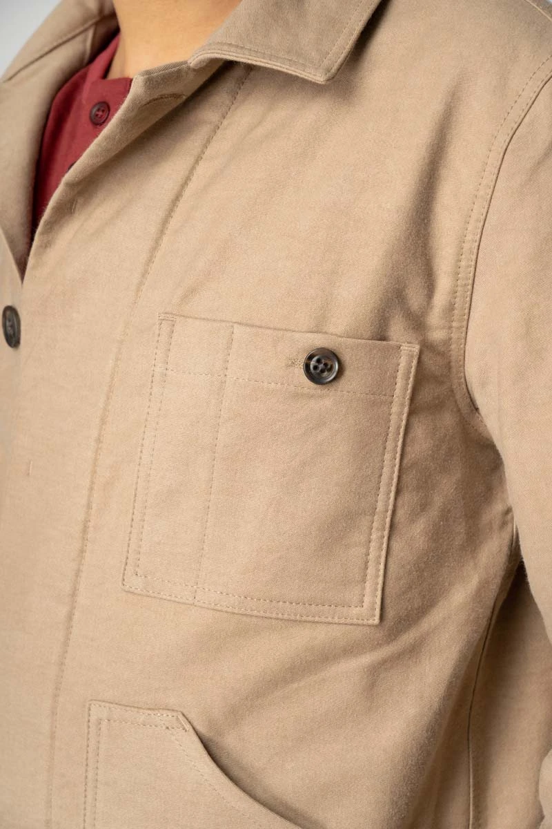 Worker-Jacke für Herren in Beige Helden und Halunken Detailansicht Brusttasche