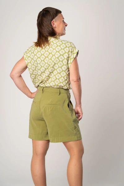 Damen Shorts Grün aus Viskose Seitenansicht