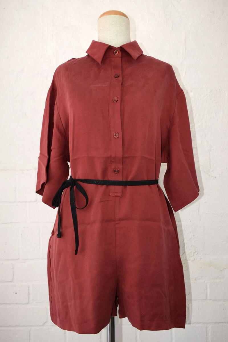 Jumpsuit kurz für Damen in Rot Ansicht von vorne