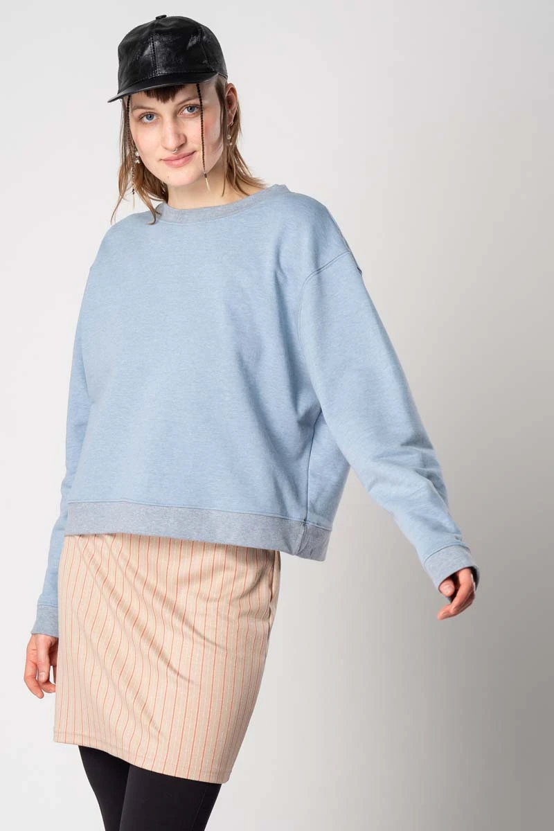 Damenpullover Oversize Hellblau Ansicht Front