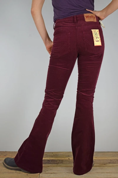 Bootcut Cordhose Damen Weinrot Ansicht Front