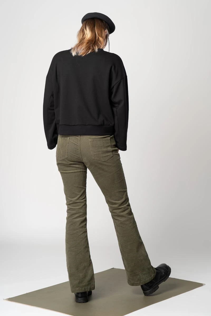 Bootcut Cordhose Damen Grün seitlich von hinten