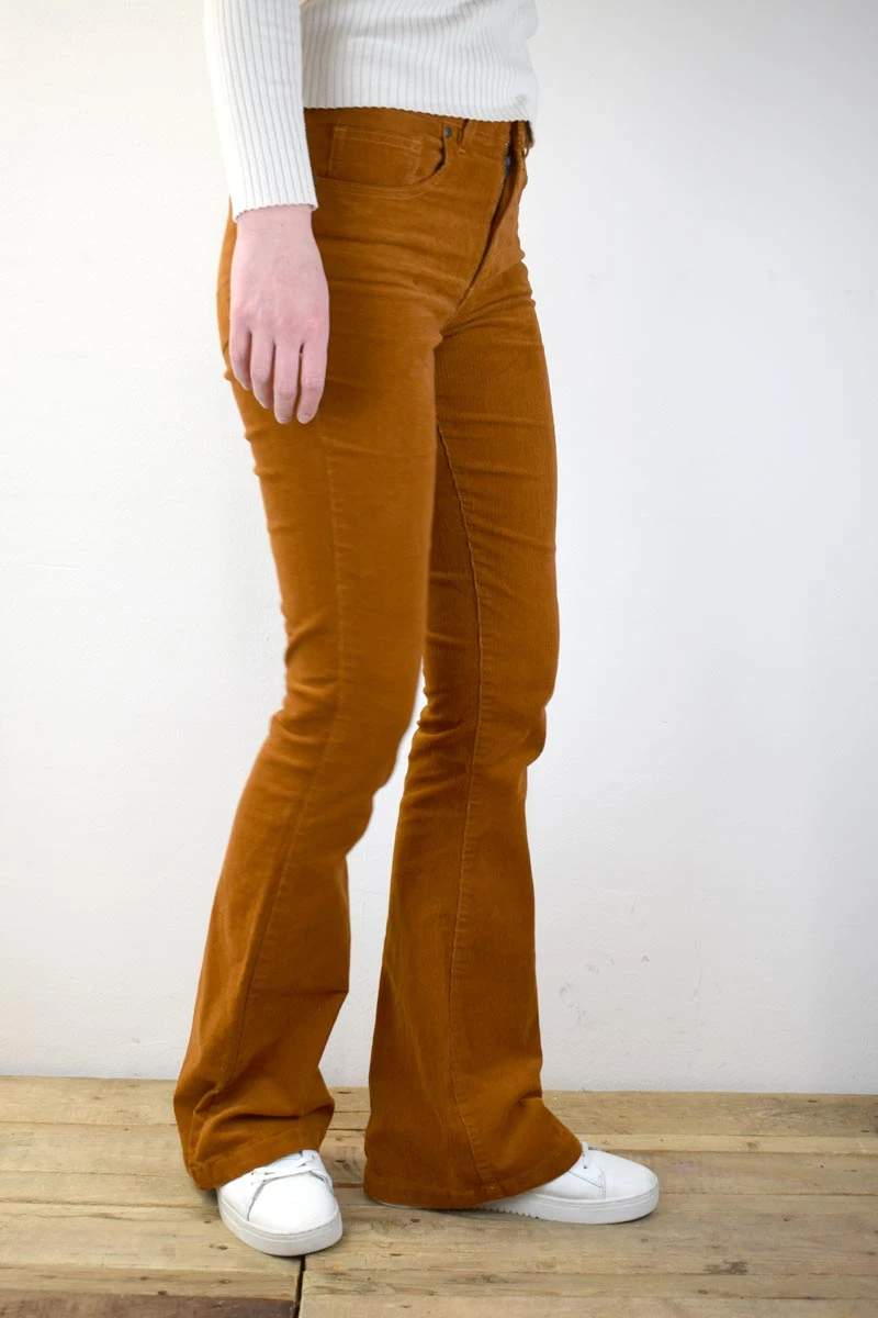 Bootcut Hose für Damen aus Cord in Orange Ansicht rechte Seite