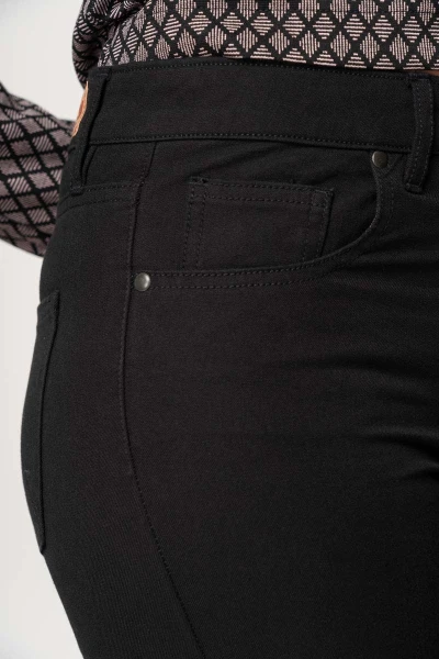 Bootcut Hose Damen für in Schwarz Detailansicht Seitentasche