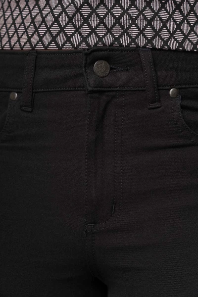 Bootcut Hose Damen für in Schwarz Detailansicht Knopf