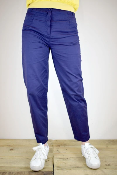 Baumwollhose für Damen im Mom-Style in Blau-Lila