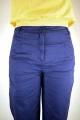 Baumwollhose für Damen im Mom-Style in Blau-Lila Detailansicht Front