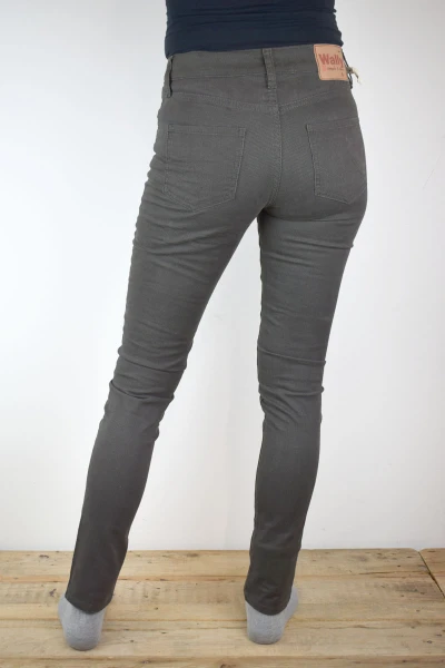 Slim Hose für Damen in Grau mit feinen schwarzen Streifen