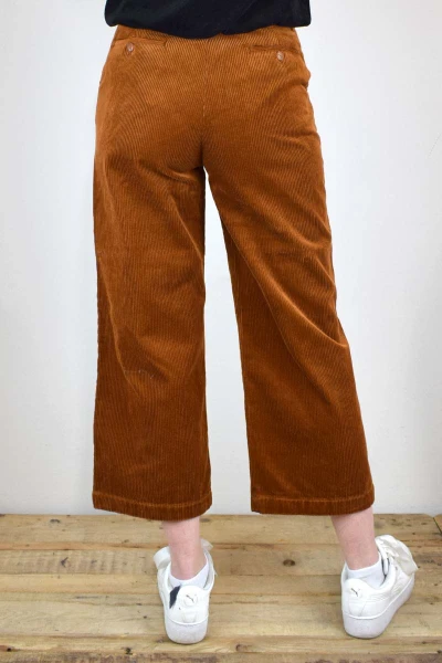 Culotte Cordhose für Damen in Rotbraun Rückansicht