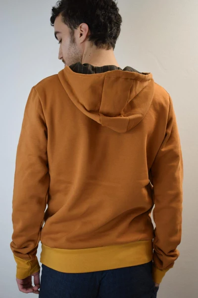 Hoodie für Herren aus Bio-Baumwolle in Farbe Curry