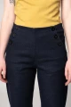 Damenhose mit weitem Bein in dunkelblauer Jeansoptik Detailansicht Front