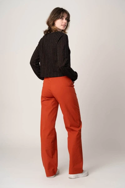 Lange Damenhose mit weitem Bein in Orange-Rot Ansicht Front