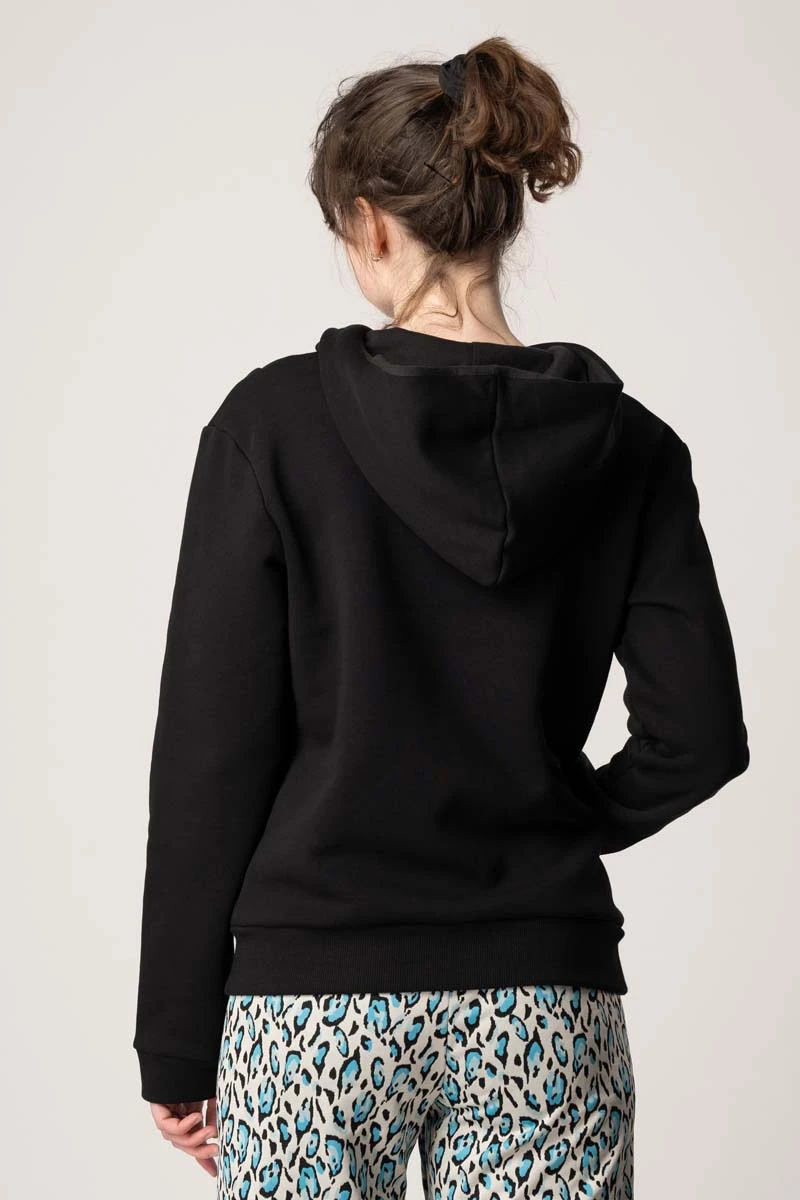 Nachhaltiger Hoodie für Damen in Schwarz aus Biobaumwolle Rückansicht