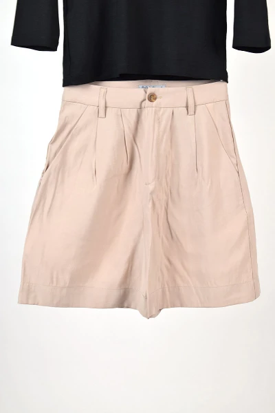 Damenshorts aus Viskose in Beige Ansicht Front