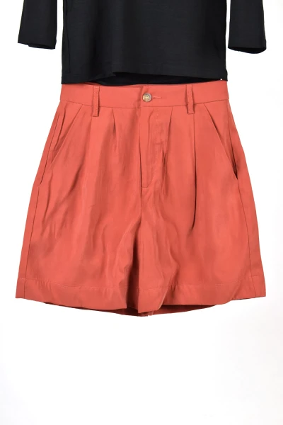 Cupro Shorts für Damen in Orangerot