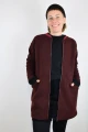 Strickjacke für Damen in Weinrot Frontansicht